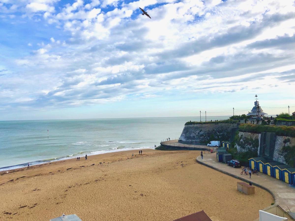 Ebenezer'S Place Broadstairs Exterior photo